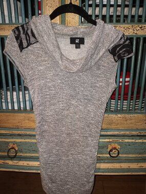 vintage Y2K-style iZ Byer California cowl neck sweater top